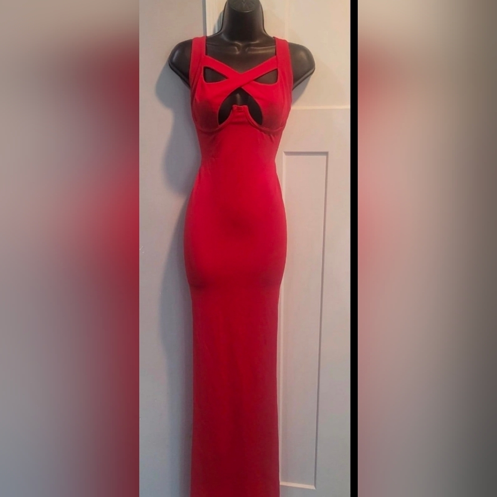 Elegant Red Evening Dress
